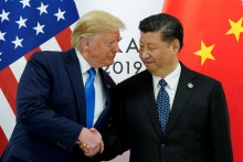 Na snímke Donald Trump a Si Ťin-pching počas bilaterálneho rokovania v roku 2019. FOTO: Reuters