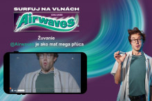 Surfuj na vlnách Airwaves.
