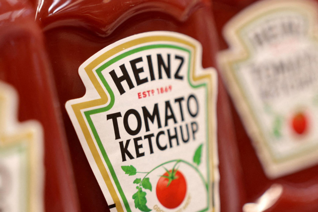 Kraft Heinz modernizuje výrobu v USA napriek tomu, že dôvera spotrebiteľov je podľa manažérov podniku na druhej najnižšej hodnote za 70 rokov. FOTO: REUTERS
