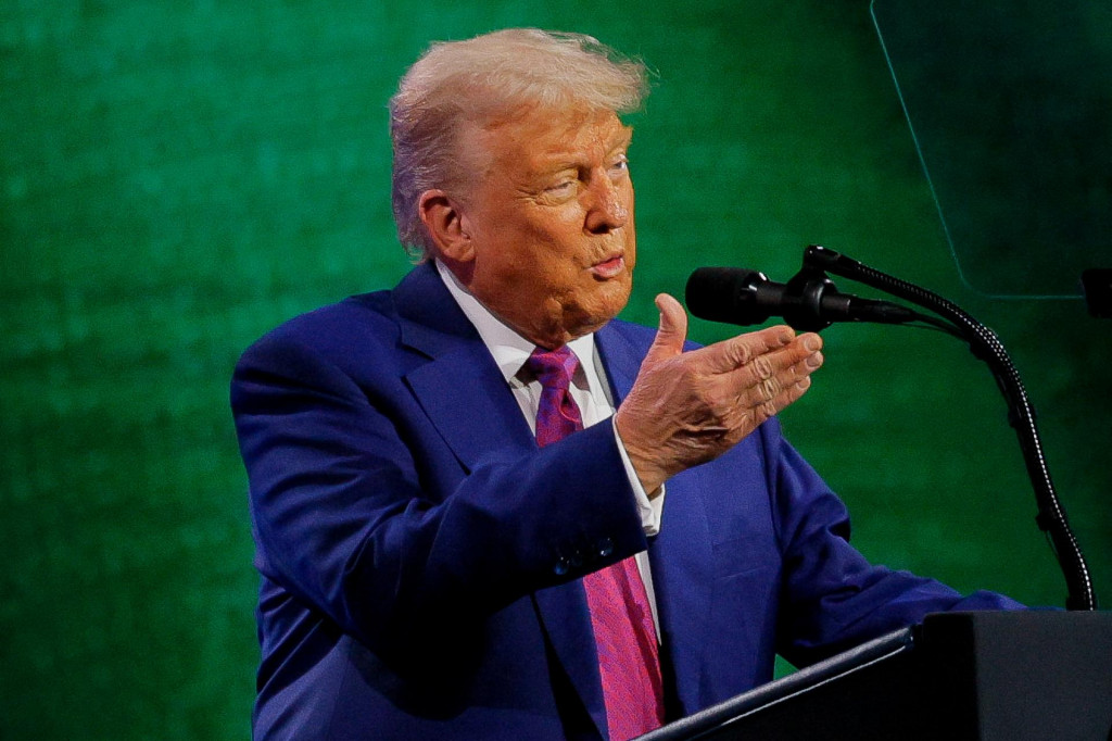 Americký prezident Donald Trump sa zúčastnil saudskoamerického investičného fóra v Rijáde v Saudskej Arábii. FOTO: Reuters