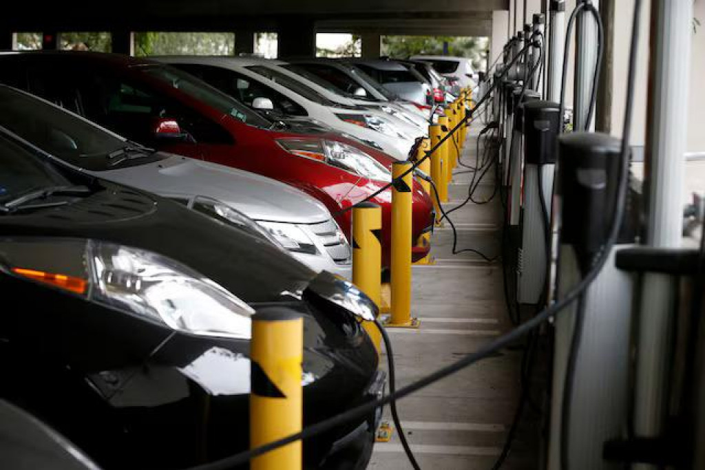 V prvom štvrťroku 2025 sa na celom svete predali viac ako štyri milióny elektrických vozidiel. FOTO: Reuters