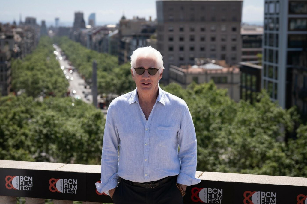 Richard Gere je dlhoročným žiakom Dalajlámu.