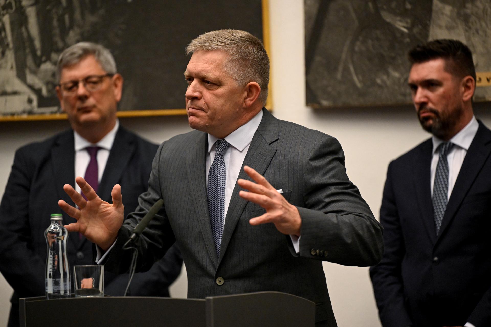 Premiér sa v súvislosti s atentátom zúčastní len na nevyhnutných úkonoch, nežiada ani náhradu škody