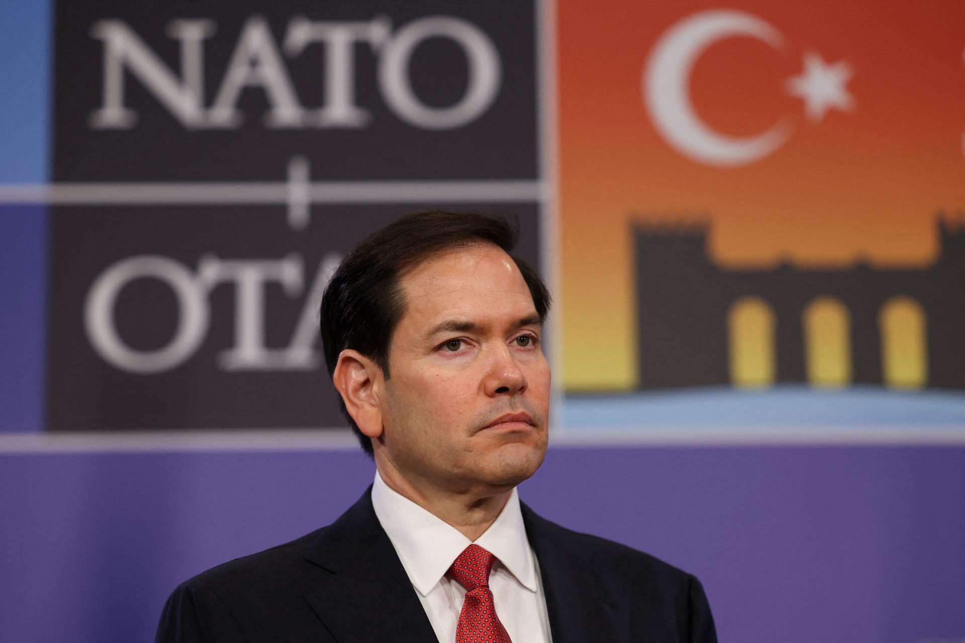 Štáty NATO odsúhlasia do júnového summitu zvýšenie výdavkov na obranu, vyhlásil Rubio