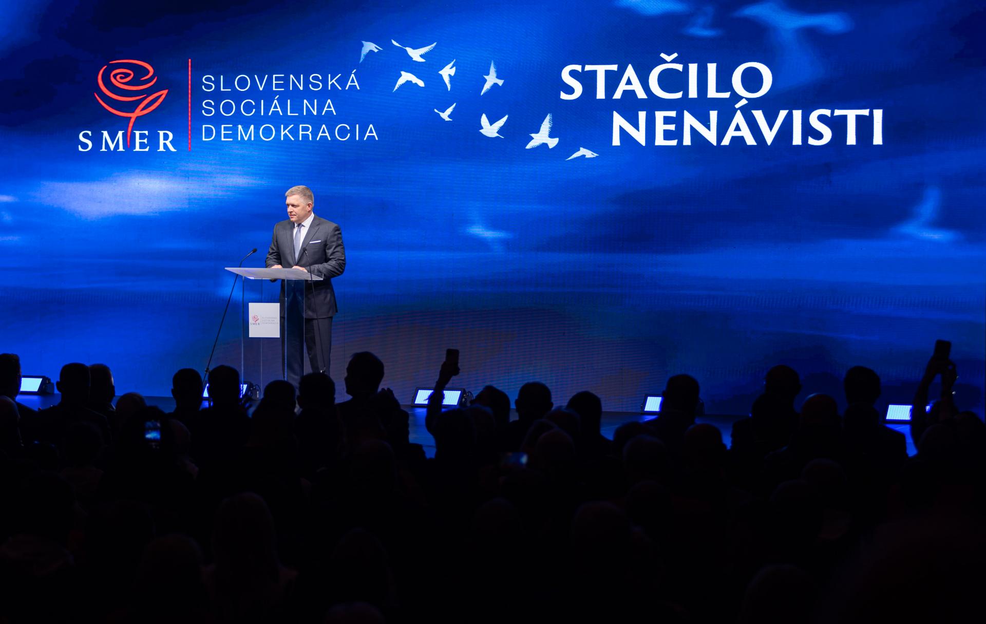 Putin do Istanbulu neprišiel, Fico si užil výročie v Handlovej a referent obral Petržalku o milióny