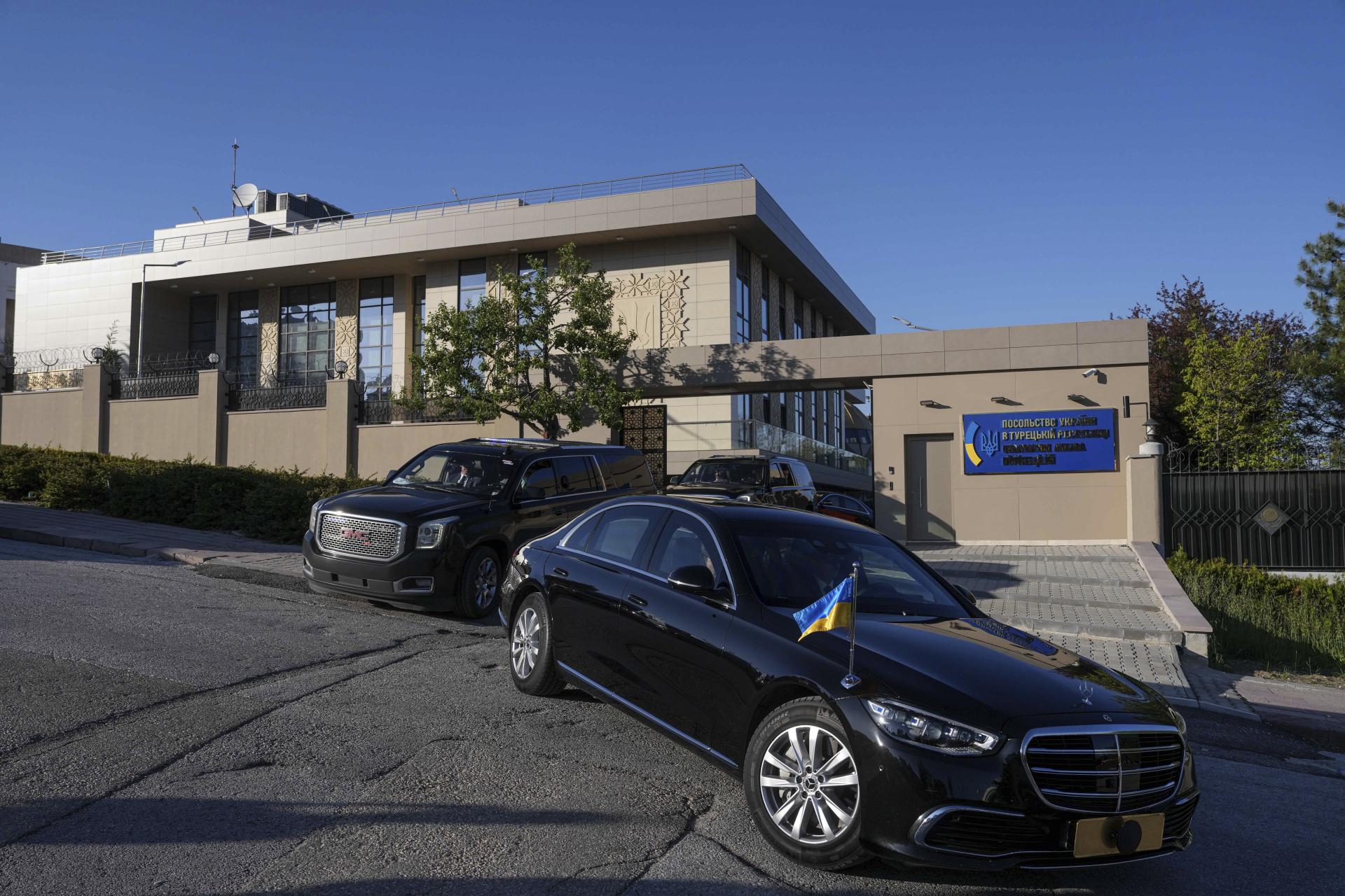 Ukrajinsko-ruské rokovania v Istanbule by sa mali začať napoludnie, tvrdia zdroje pre agentúru AFP