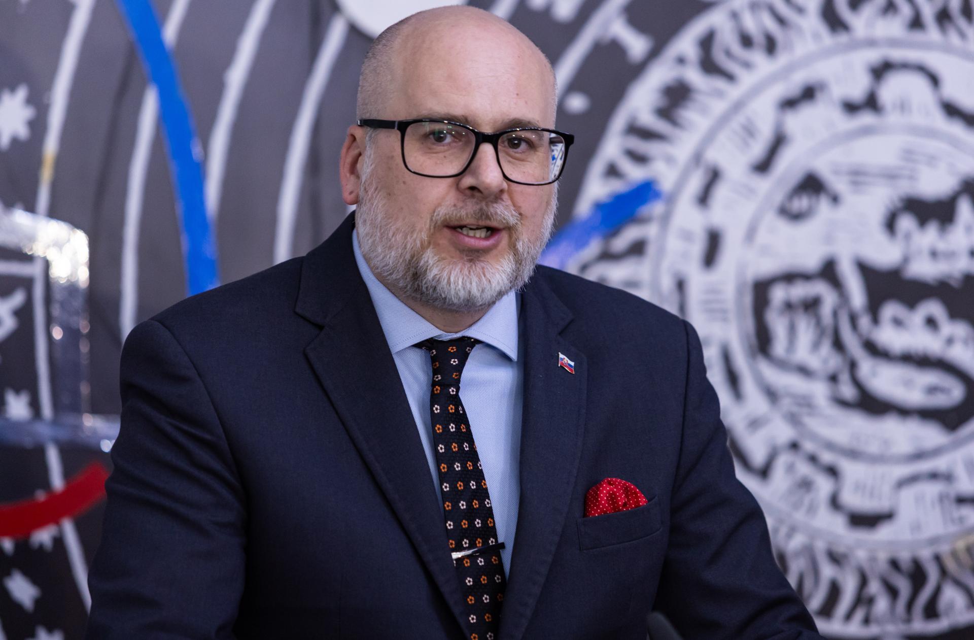 Potrebujeme zákon o kontrole v samospráve, tvrdí štátny tajomník ministerstva vnútra