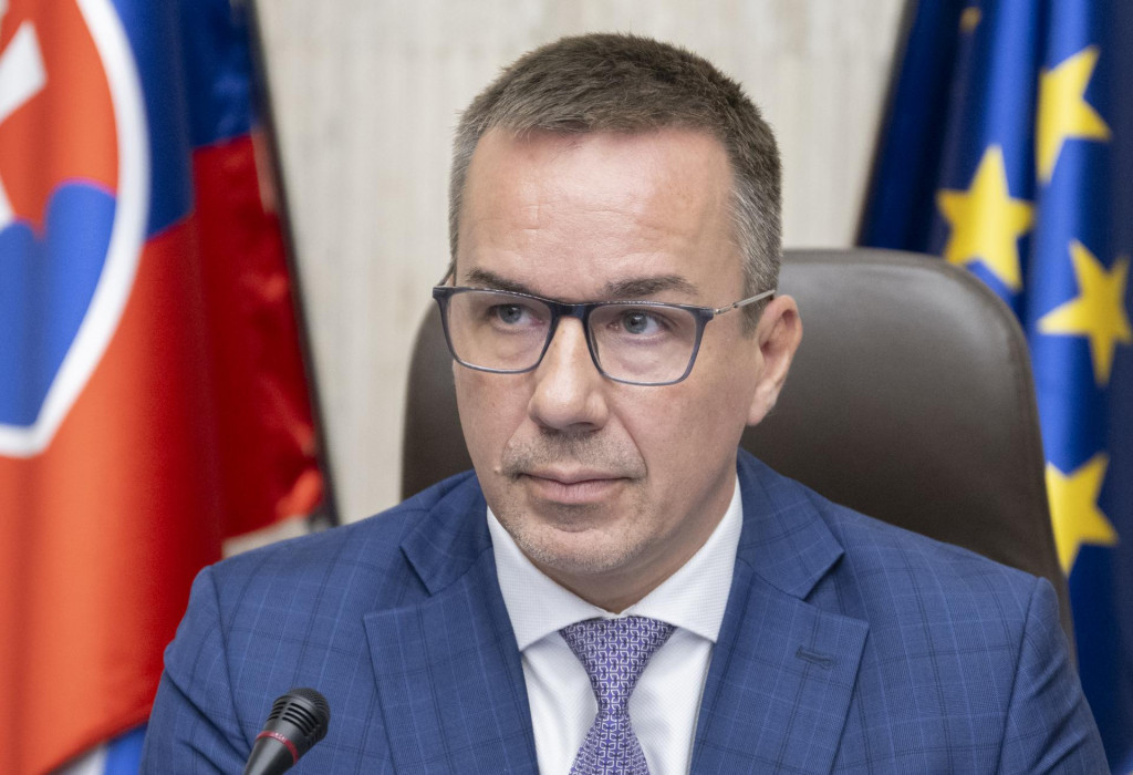 Minister práce, sociálnych vecí a rodiny Erik Tomáš (Hlas). FOTO: TASR