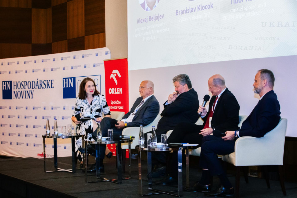 Na konferencii Lepšie Slovensko 2025 sa zúčastnili: predseda predstavenstva a spoluvlastník Tatravagónky Poprad Alexej Beljajev. Výkonný riaditeľ OFZ Branislav Klocok, konateľ Orlenu 
Tibor Kotora a výkonný riaditeľ Klubu 500 Tibor Gregor. FOTO: MAFRA/Miroslava Spodniaková