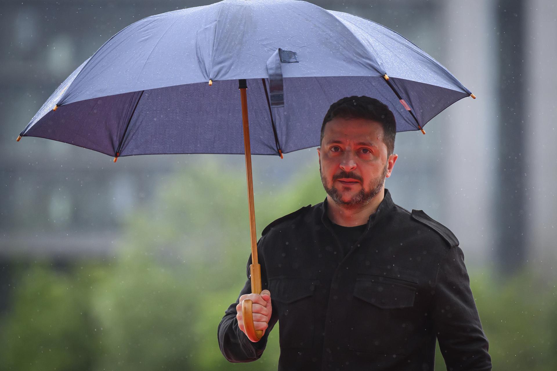 Zelenskyj sa zúčastní na inauguračnej omši pápeža Leva XIV, chce sa tam stretnúť s ďalšími lídrami