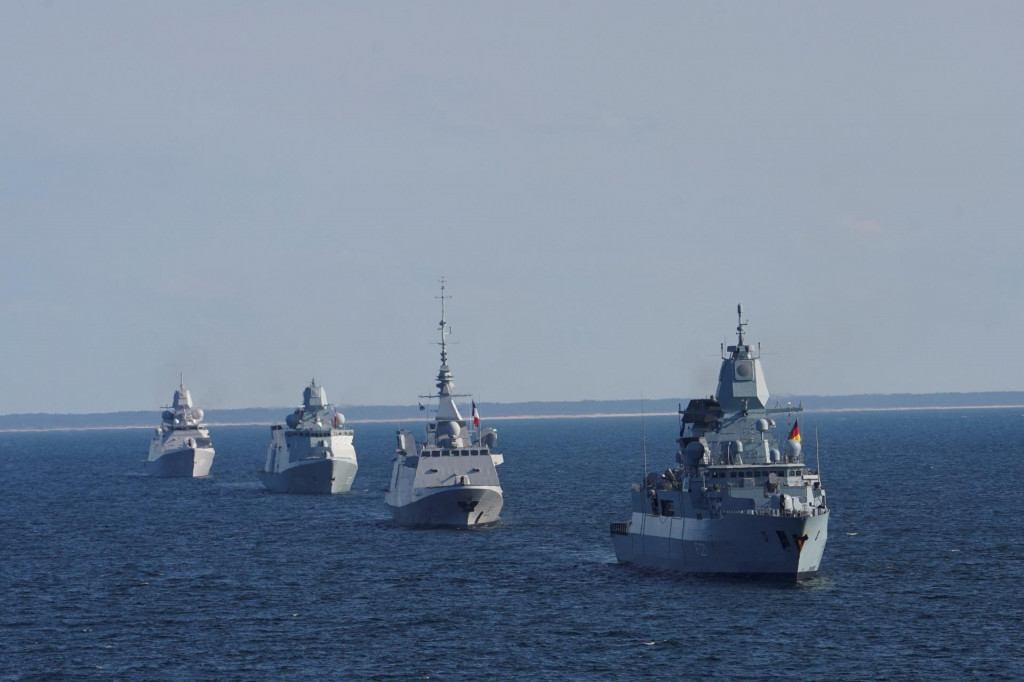 Námorné lode sa plavia počas cvičenia Northern Coasts 2023 v Baltskom mori, 18. septembra 2023. FOTO: REUTERS
