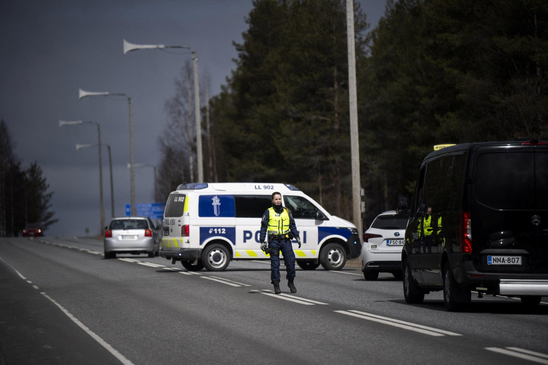 V škole vo Fínsku útočník pobodal troch ľudí, polícia ho zadržala
