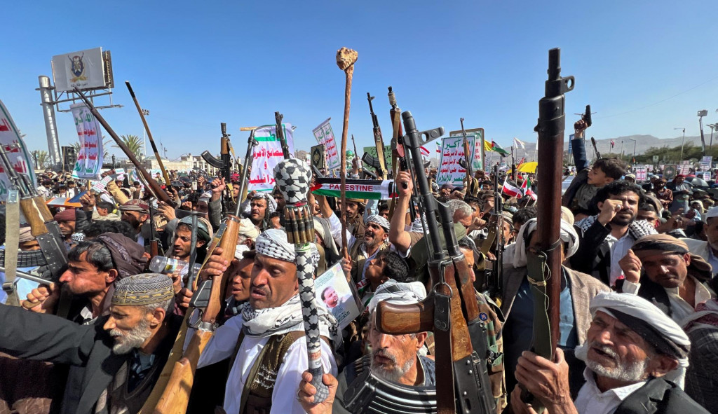 Izrael cez víkend začal novú intenzívnu vojenskú operáciu v Pásme Gazy, ktorá si už vyžiadala stovky palestínskych životov. FOTO: Reuters