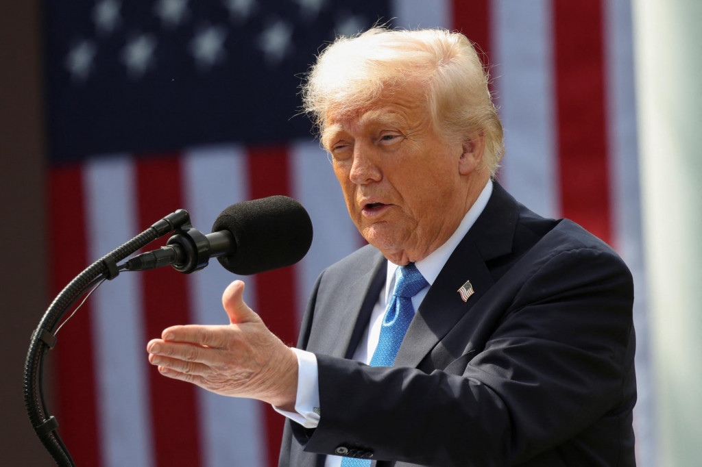 Trumpove clá sú dôvodom, prečo mnohé automobilky vrátane bratislavského Volkswagenu zvažujú novú obchodnú stratégiu. FOTO: REUTERS