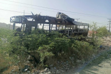 Terčom samovražedného atentátnika sa stal autobus, ktorý smeroval do školy riadenej armádou v provincii Balúčistan. Zdroj: X/missiontakmeel