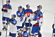 Tohtoročný šampionát nebol pre Slovensko nijako pamätný. Do budúcnosti by však náš hokej z tejto náročnej skúšky mohol vyťažiť. FOTO: TASR/J. Kotian