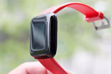Ako môžu vyzerať najpredávanejšie múdre hodinky z čínskeho nákupného portálu AliExpress? Mnohí z vás možno tušia, že to žiadny technologický luxus nebude. Realita je však ešte oveľa horšia.