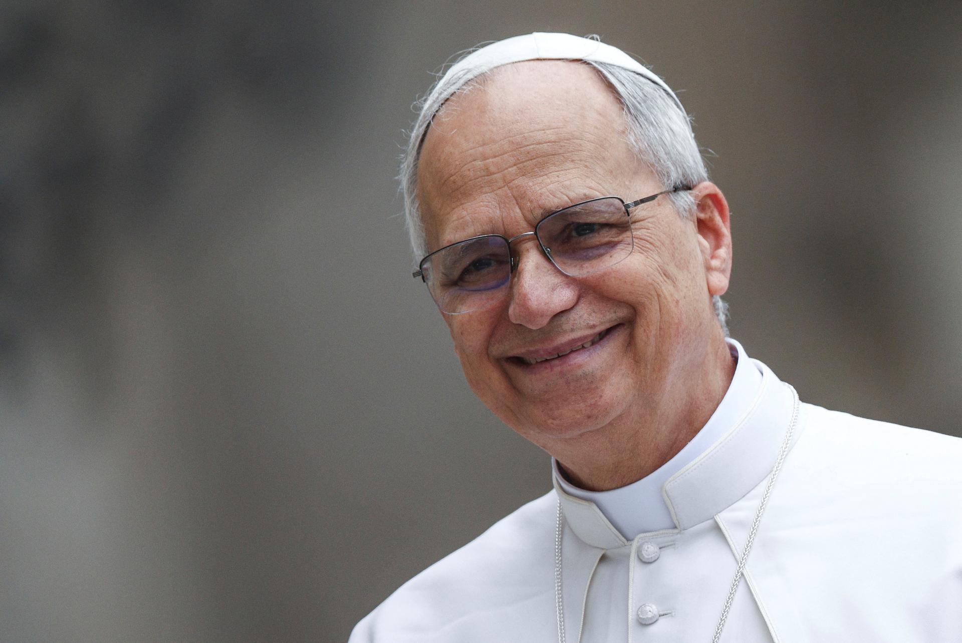 Pápež predniesol kúrii posolstvo o dialógu a jednote, prítomných vyzval k pokore