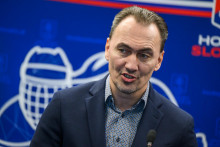 Súčasný zväzový šéf Miroslav Šatan sa na domácich MS v roku 2011 zúčastnil ešte ako hráč, o osem rokov už zastával pozíciu generálneho manažéra domácej reprezentácie. FOTO: TASR/J. Novák