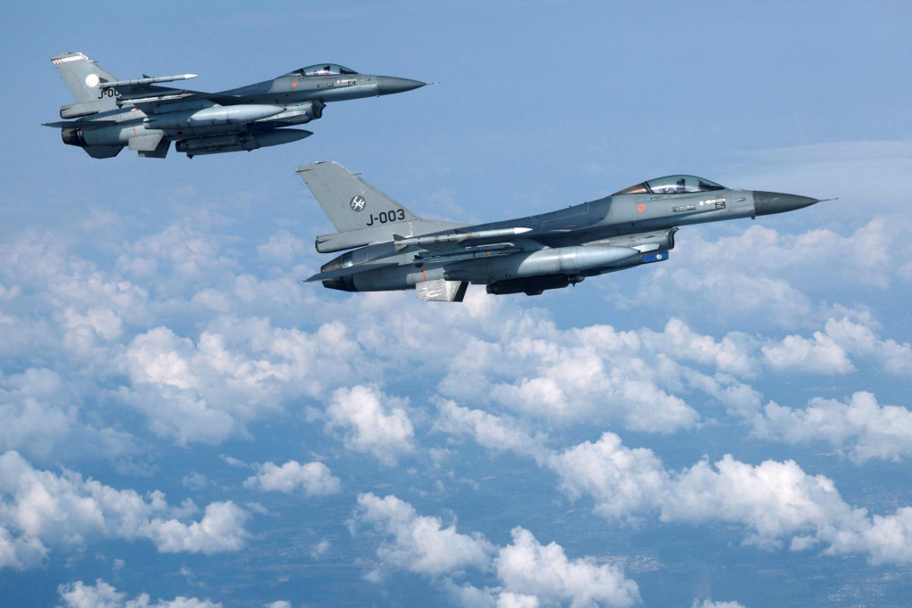 Holandské stíhačky F-16. FOTO: Reuters