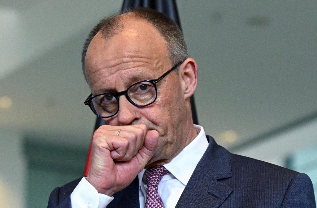 Vláda nemeckého kancelára Friedricha Merza zvažuje dotovanie cien elektrickej energie. FOTO: Reuters/A. Hilse