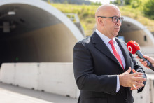 Minister dopravy a výstavby Jozef Ráž. FOTO: TASR/Daniel Stehlík
