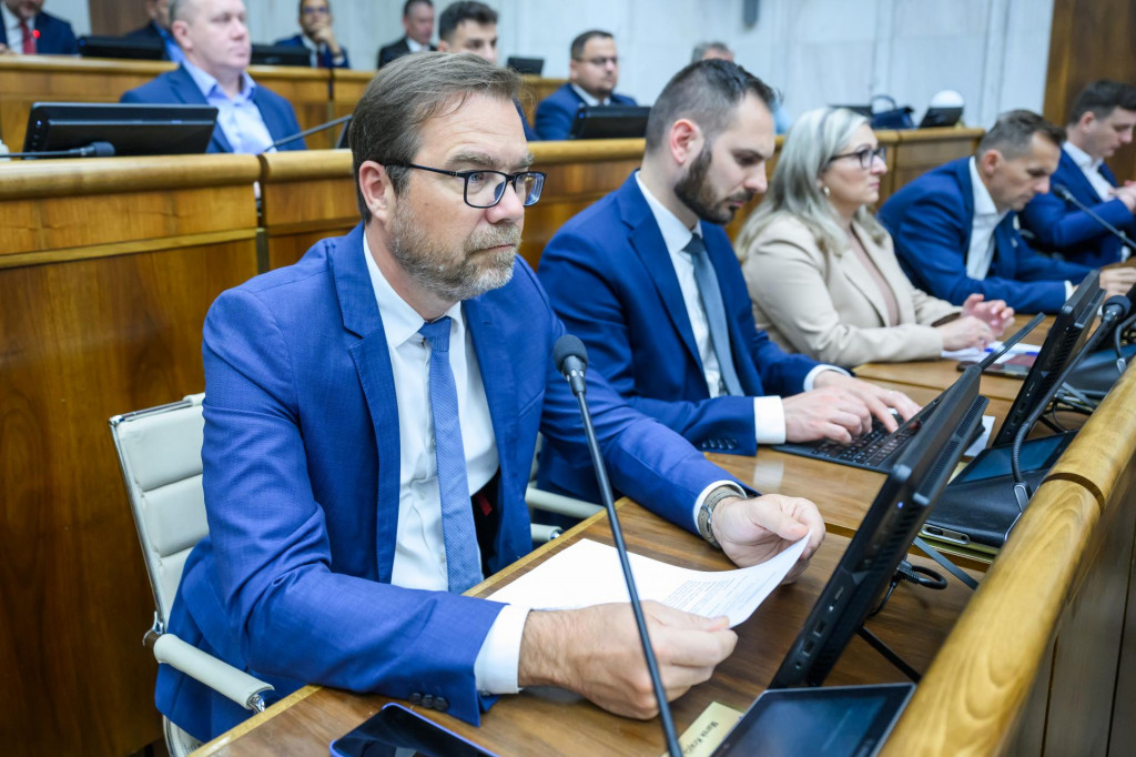 Poslanci Národnej rady za hnutie Slovensko. FOTO: TASR/Jaroslav Novák