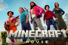 Minecraft sa stáva novým kinovým kráľom a láme rekordy Harryho Pottera.