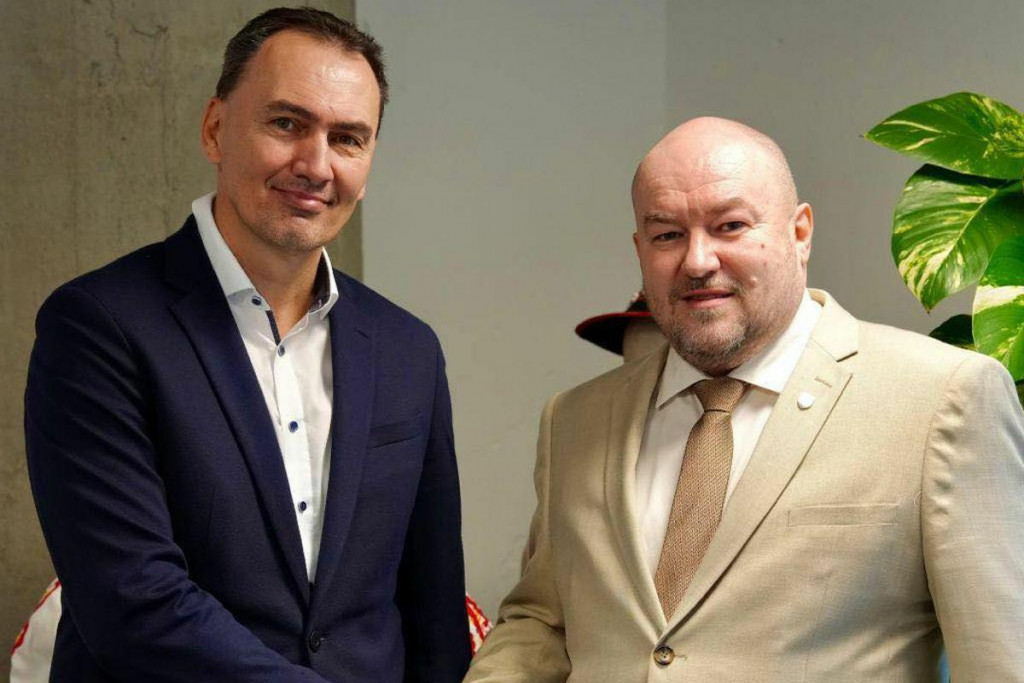 Minister športu Rudolf Huliak s Miroslavom Šatanom FOTO: Facebook Rudolfa Huliaka