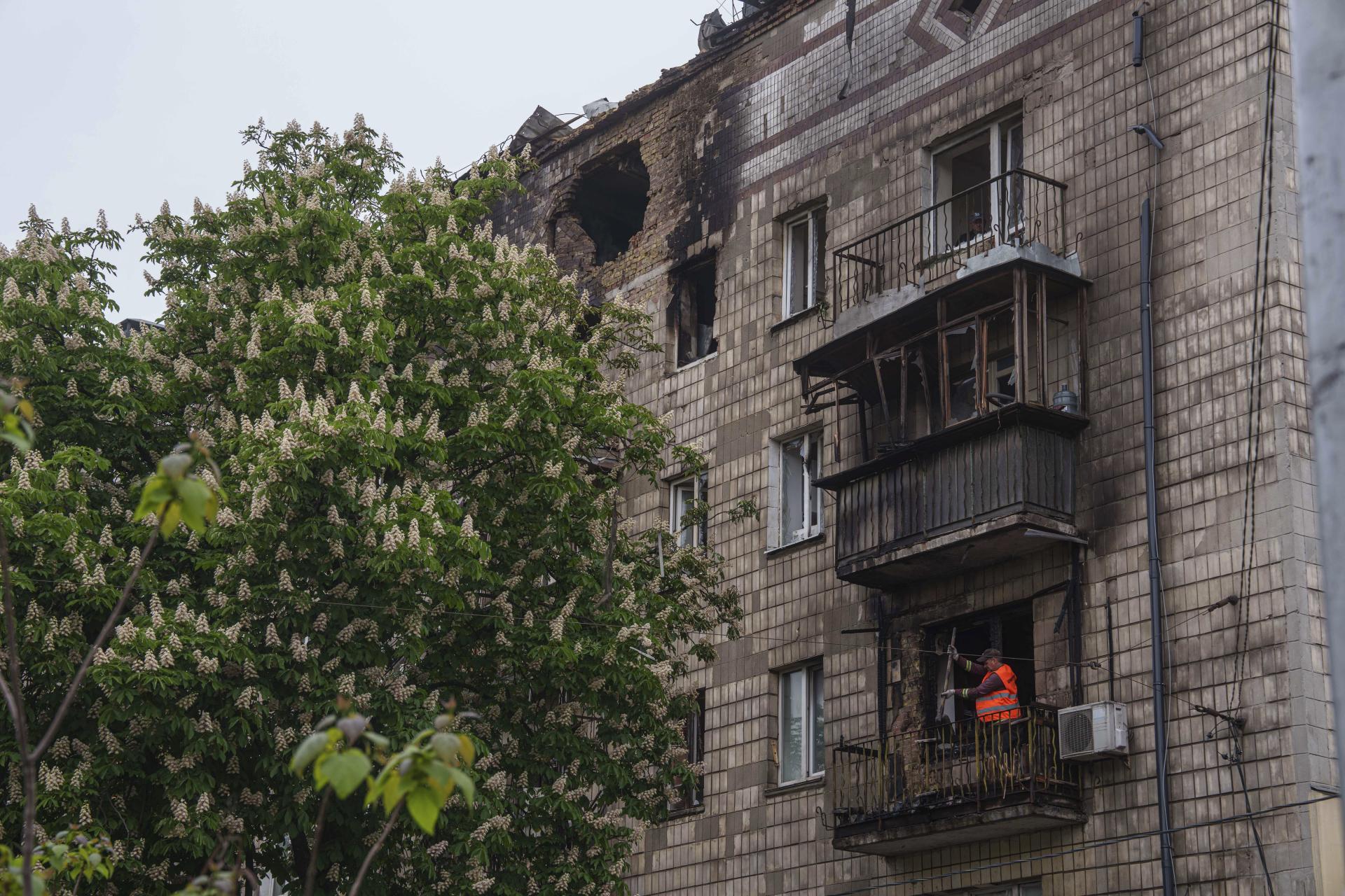 Pri ruskom útoku na ukrajinskú výcvikovú jednotku zomrelo 12 ľudí, uviedol Kyjev