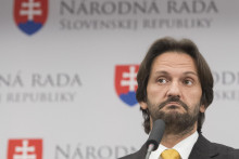 Robert Kaliňák (Smer-SD) počas brífingu s novinármi na tému Bodka za únosom Vietnamca 6. decembra 2018 v Bratislave. FOTO: TASR/Martin Baumann