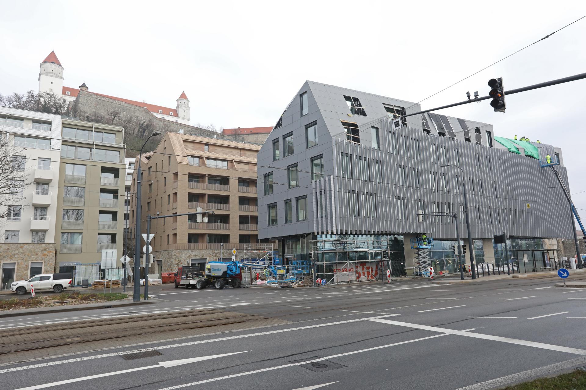 Rast hypotekárneho trhu na Slovensku zrýchľuje. Prispel k tomu pokles úrokov, konštatuje Národná banka