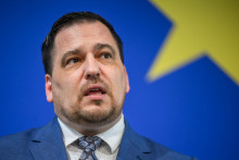 Vedúci delegácie a europoslanec Tomáš Zdechovský počas tlačovej konferencie Výboru Európskeho parlamentu na tému: Zneužívanie prostriedkov EÚ a porušovanie pravidiel. FOTO: TASR/Jaroslav Novák