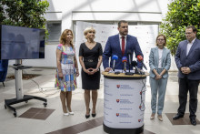Tlačová konferencia na tému ”Predstavenie nového vzdelávacieho programu pre stredné školy o darcovstve a transplantáciách orgánov” 2. júna 2025 v Bratislave.