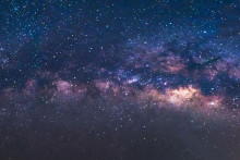 Nájsť mimozemský život je dnes jeden z hlavných cieľov astronómie. Nájsť planétu mimo našej slnečnej sústavy, kde by mohol existovať život.

FOTO: Shutterstock