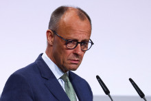 Nemecký kancelár Friedrich Merz predniesol prejav na podujatí Nemeckého združenia miest a obcí v Berlíne v Nemecku 3. júna 2025. FOTO: REUTERS