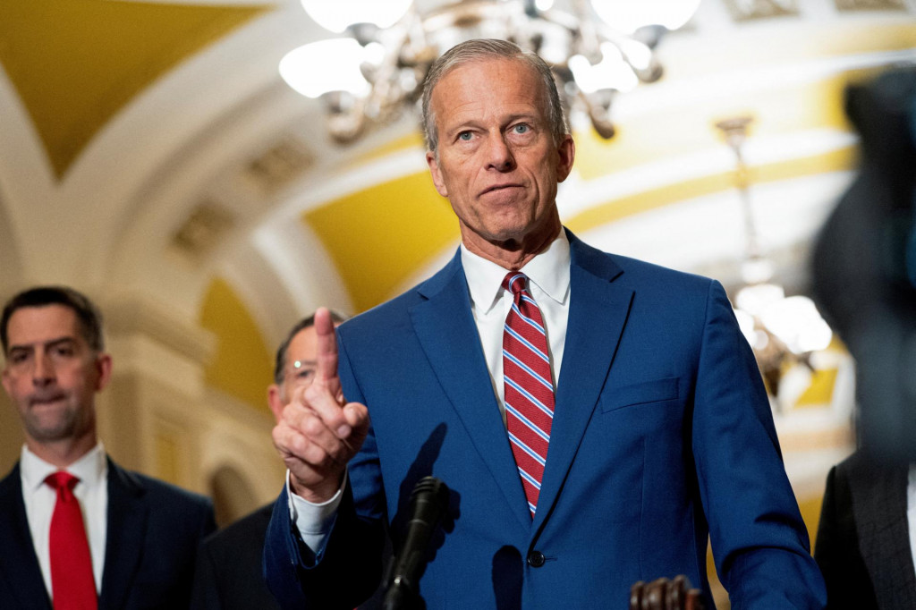 Líder republikánskej väčšiny v americkom Senáte John Thune. FOTO: Reuters