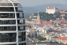Výstavba sa najviav prepadla v Bratislave.

FOTO: HN/ Peter Mayer