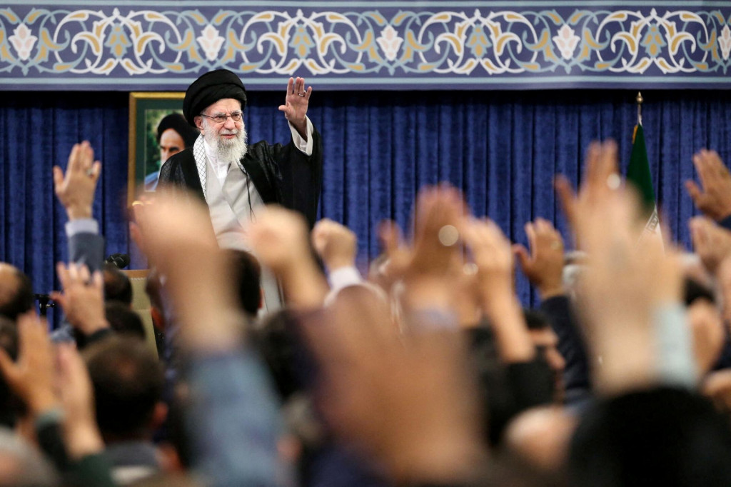 Iránsky vodca ajatolláh Alí Chameneí. FOTO: Reuters