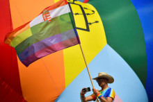 Maďarsko porušilo právo Európskej únie zákazom alebo obmedzením prístupu k obsahu LGBTI. FOTO: Reuters