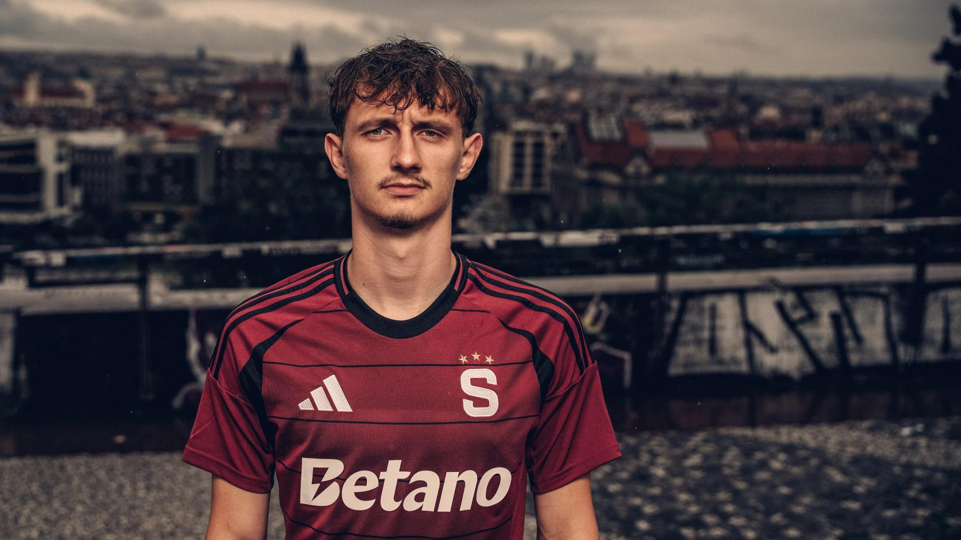 Chcel ho aj Weiss. Mladého Slováka, ktorý je prísľubom pre reprezentáciu, kúpila Sparta