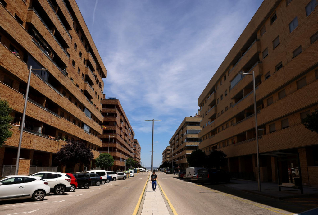 Záujem o Sesenu stúpa, aj keď stále nemá dobré dopravné spojenie s hlavným mestom a kompletnú infraštruktúr​u. FOTO: Reuters