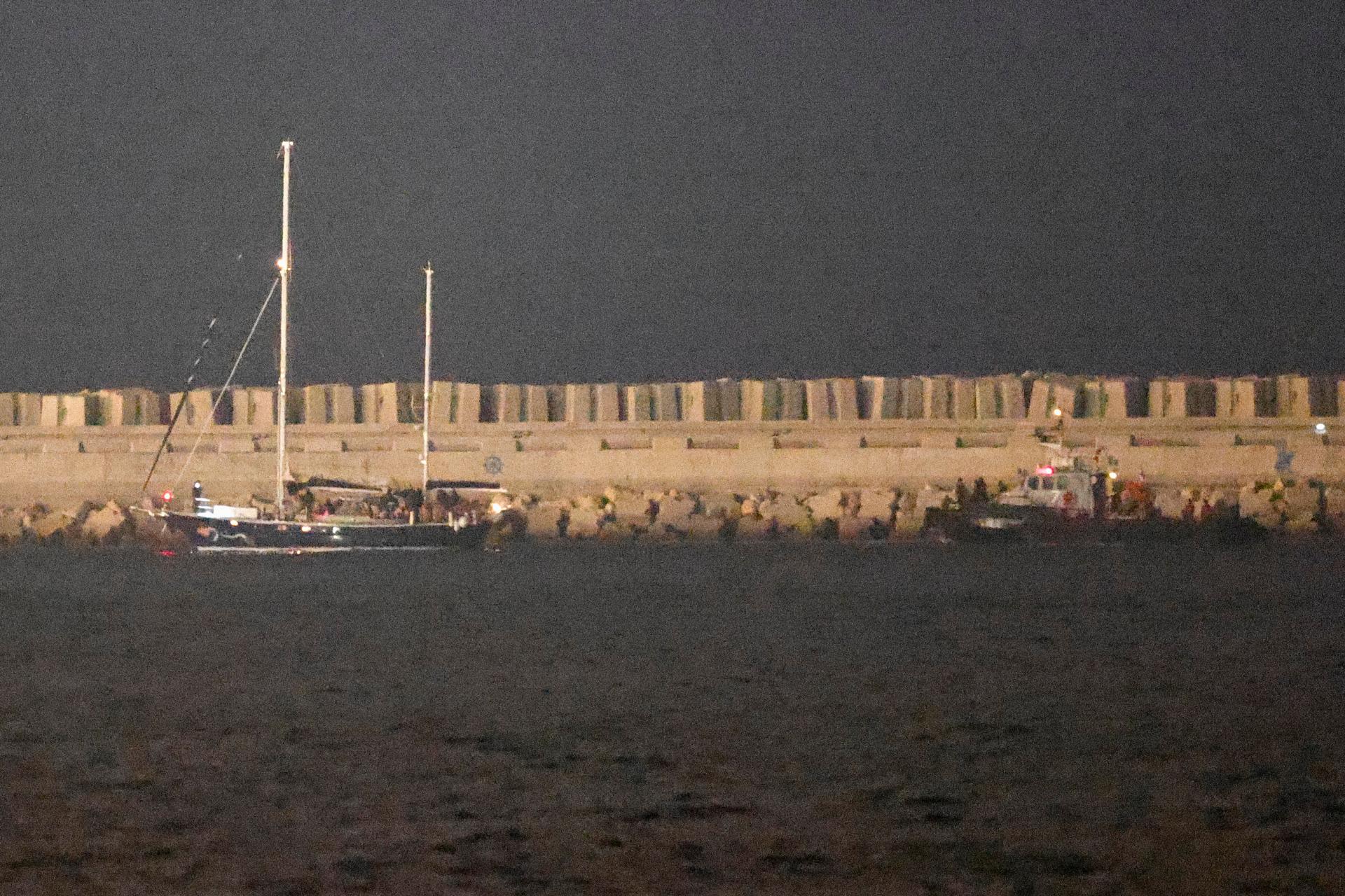 Humanitárna loď s aktivistami zakotvila v izraelskom prístave Ašdod