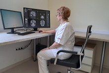 Na snímke Primárka rádiodiagnostického oddelenia nemocnice v Levoči Elena Loumová. FOTO: TASR/Adriána Hudecová