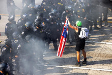Nepokoje v Los Angeles. FOTO: Reuters