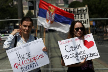 Protivládny protest v Srbsku. FOTO: Reuters