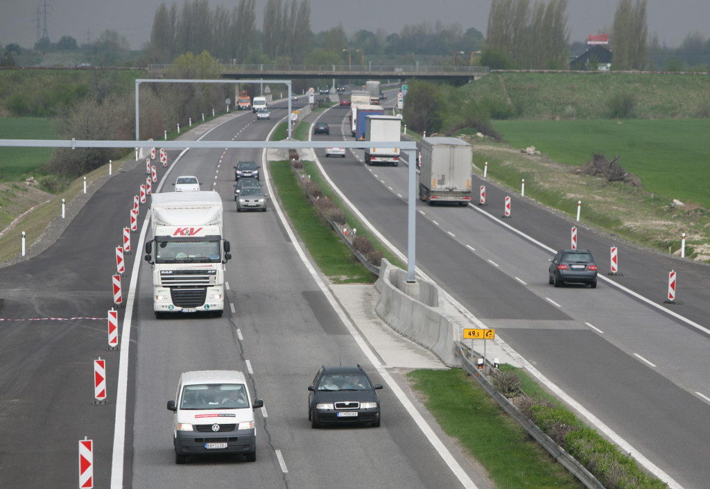Diaľnica D2. FOTO: HN/Peter Mayer
