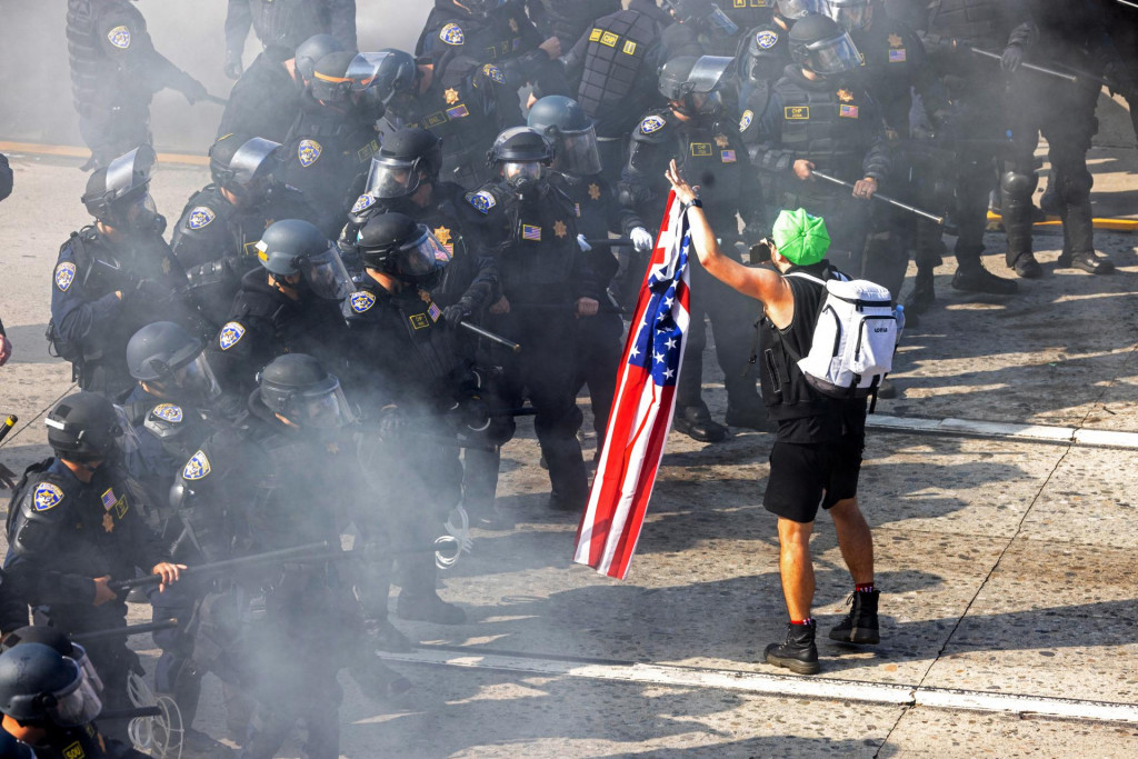 Nepokoje v Los Angeles. FOTO: Reuters