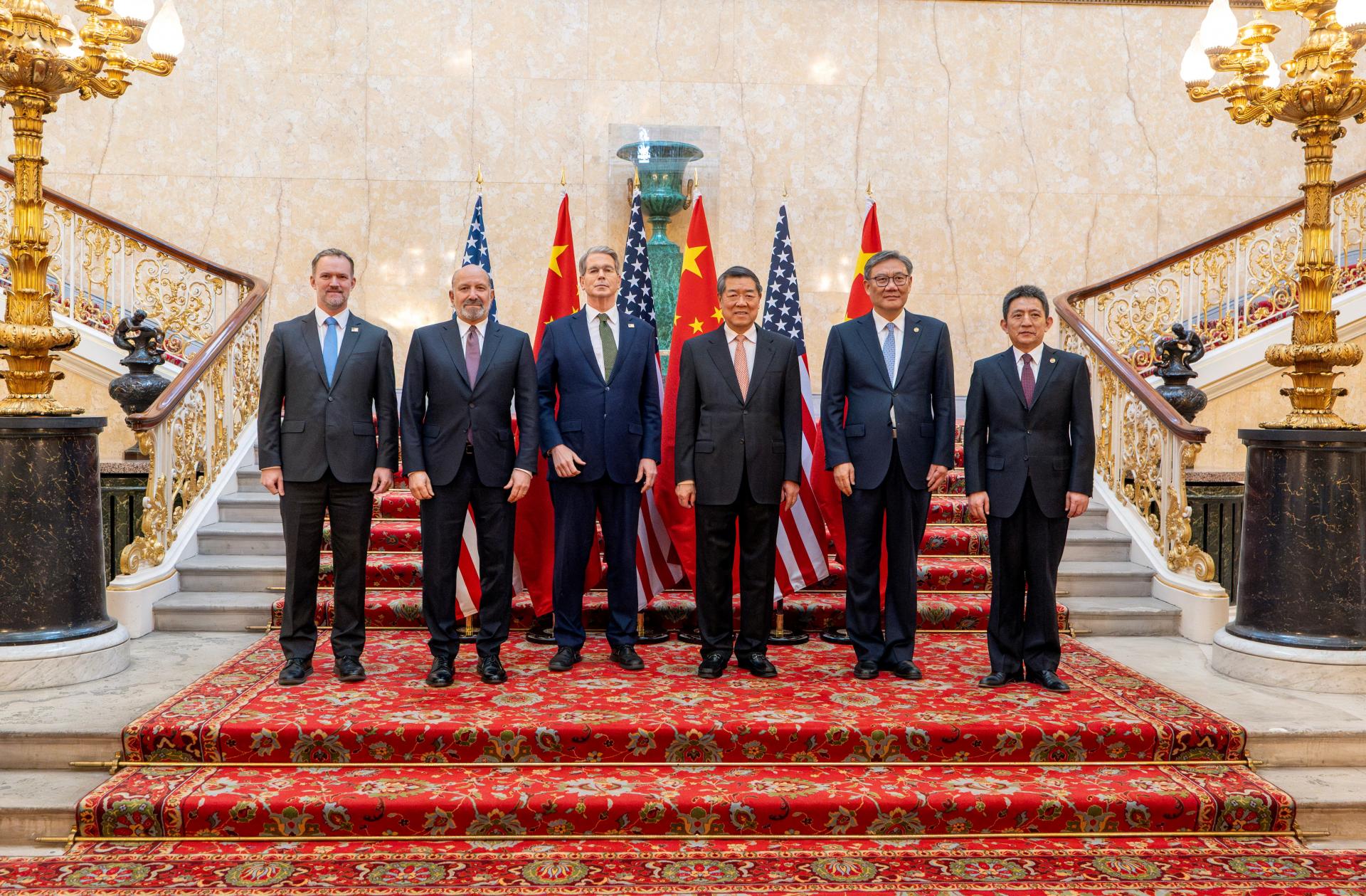 Čína a USA dosiahli pokrok pri obchodných rokovaniach, hlási čínsky rezort diplomacie