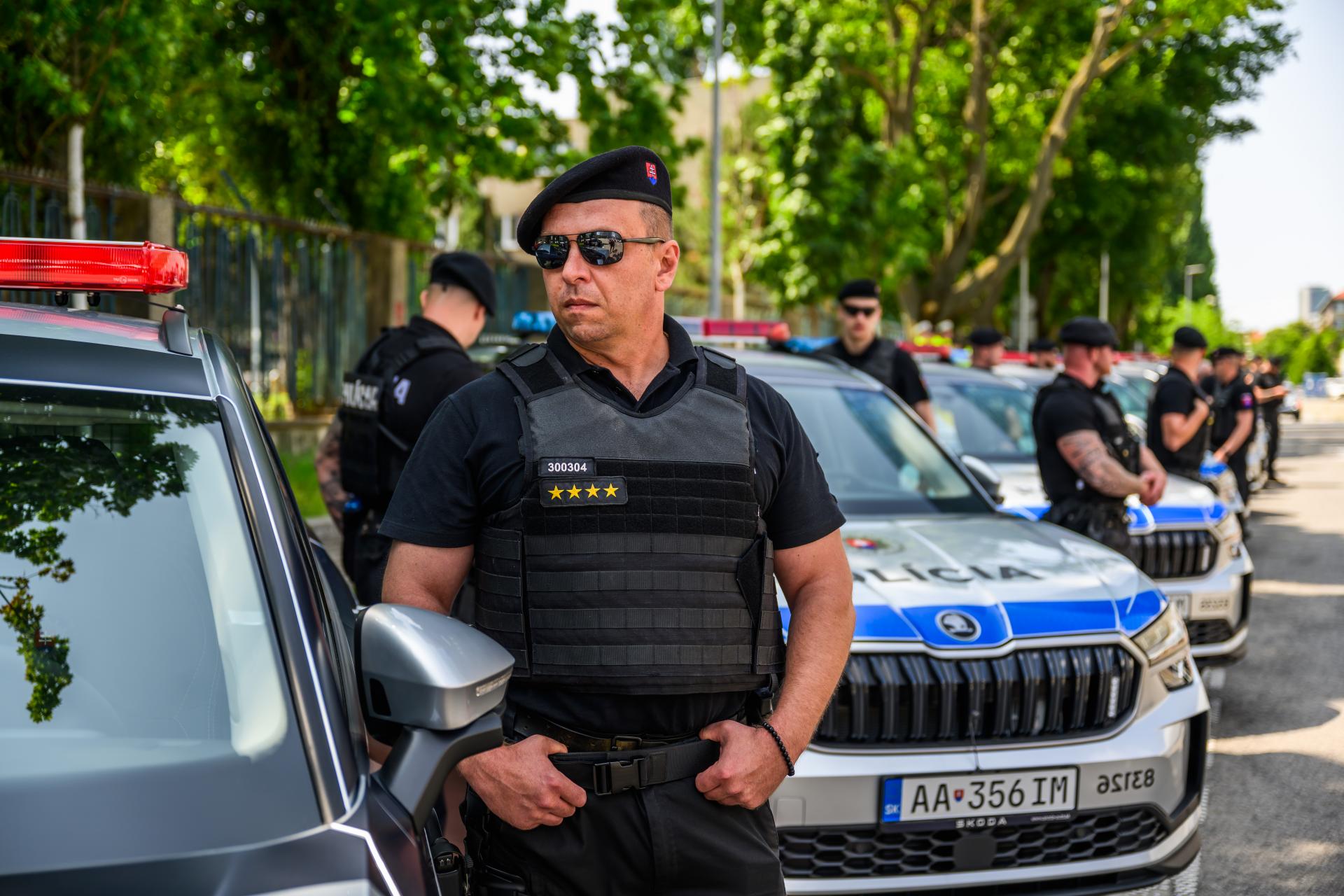 Slovenská polícia prijíma mimoriadne bezpečnostné opatrenia, reaguje na útok Izraela